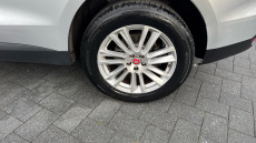 Jaguar F-Pace 2.0d Portfolio 5dr Auto AWD Diesel Estate